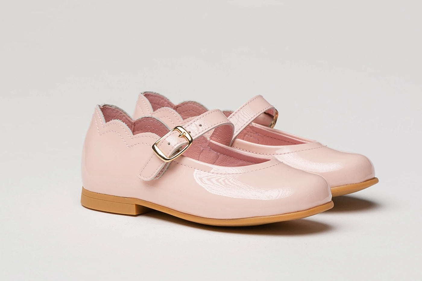 Girls Elegant Ballerina Style Shoes in Patent Pink Leather by AngelitoS