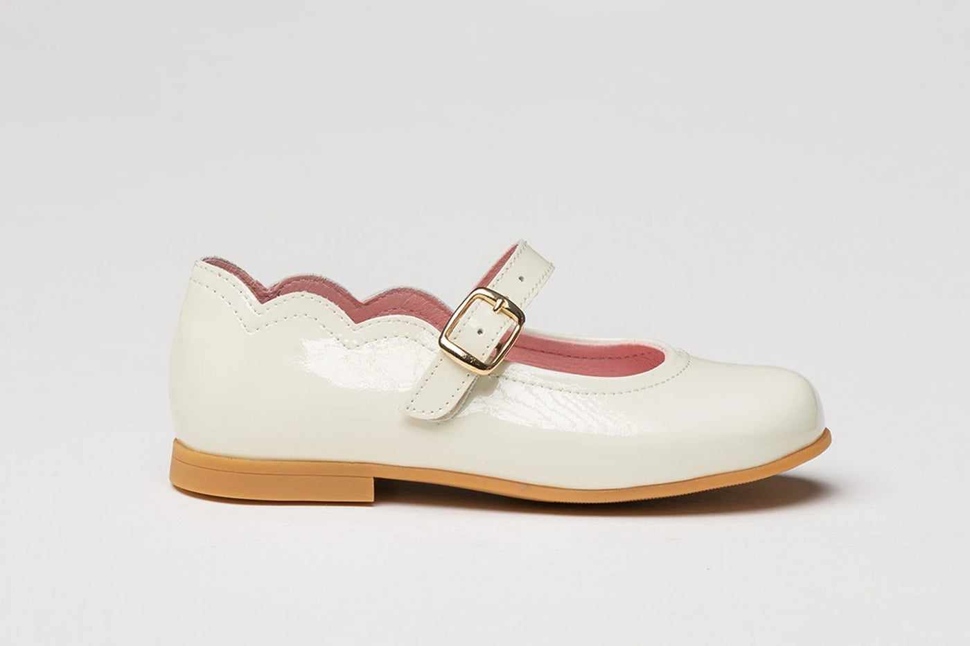 Girls Elegant Ballerina Style Shoes in Patent Cream Leather by AngelitoS